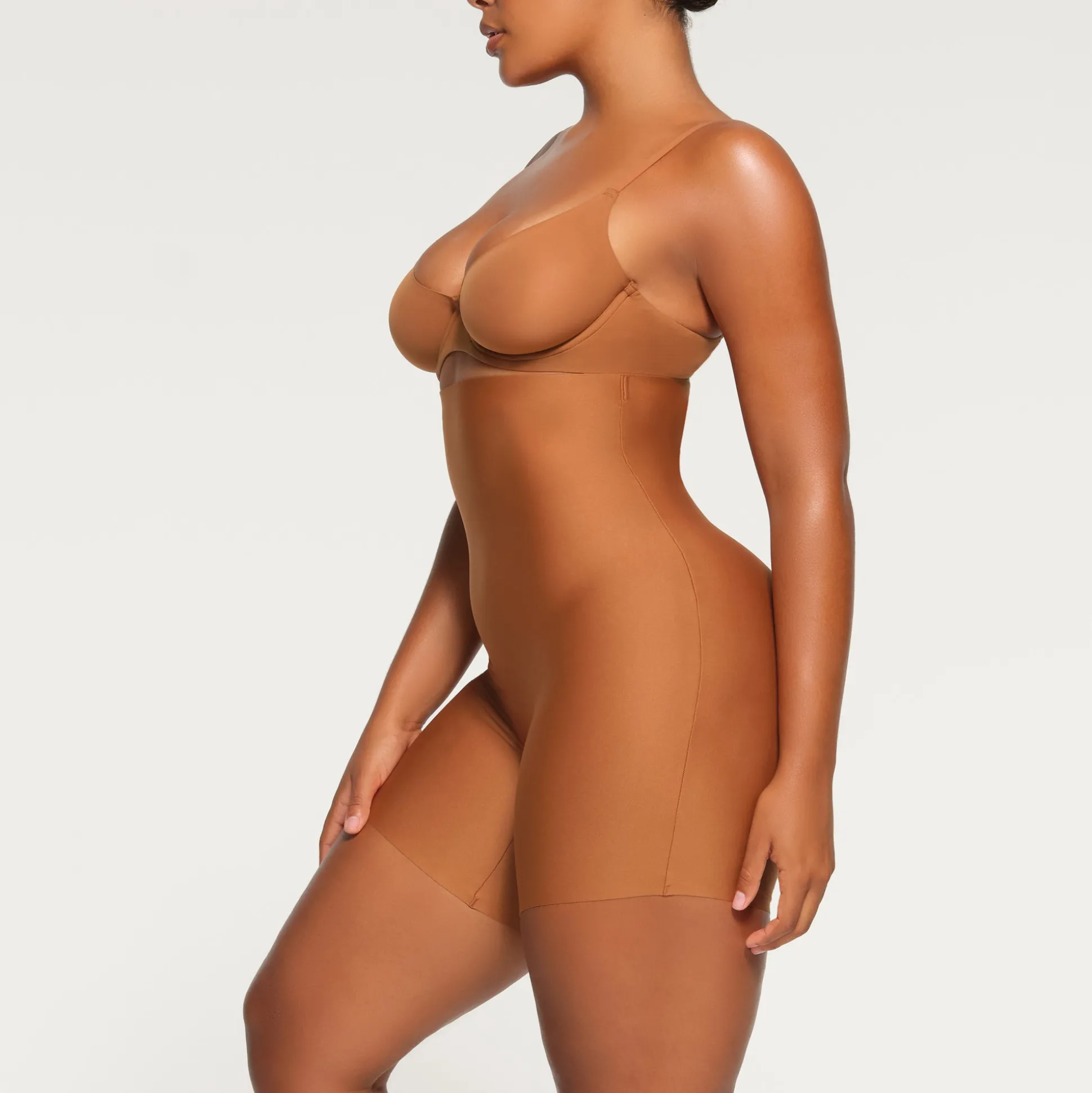 SKIMS BODY HIGH-WAISTED MID THIGH SHORT | BRONZE