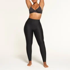 SKIMS BODY LEGGING | ONYX