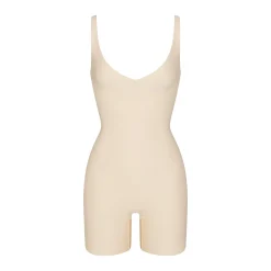 SKIMS BODY UNLINED PLUNGE MID THIGH BODYSUIT | SAND