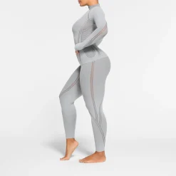 SKIMS FIRST LAYERS LEGGING | MIRROR