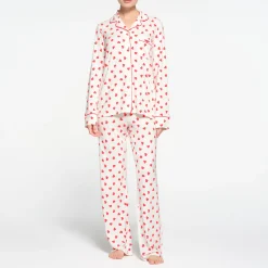 SKIMS SLEEP LONG SLEEVE BUTTON UP SET | RUBY AND MARBLE HEART