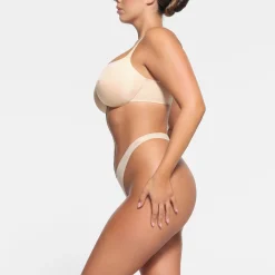 SKIMS ULTIMATE BRA NIPPLE PUSH-UP BRA | SAND
