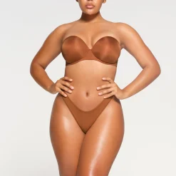 SKIMS ULTIMATE BRA STRAPLESS PUSH-UP BRA | BRONZE