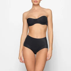 SMOOTHING INTIMATES UNLINED STRAPLESS BRA | ONYX