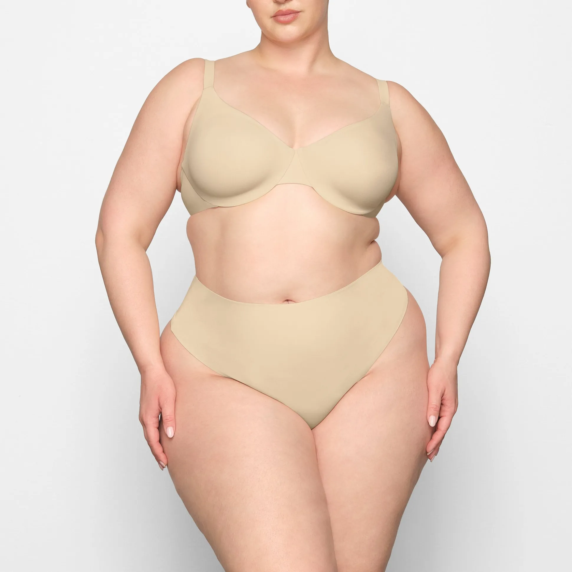 SMOOTHING INTIMATES UNLINED FULL COVERAGE BRA | SAND