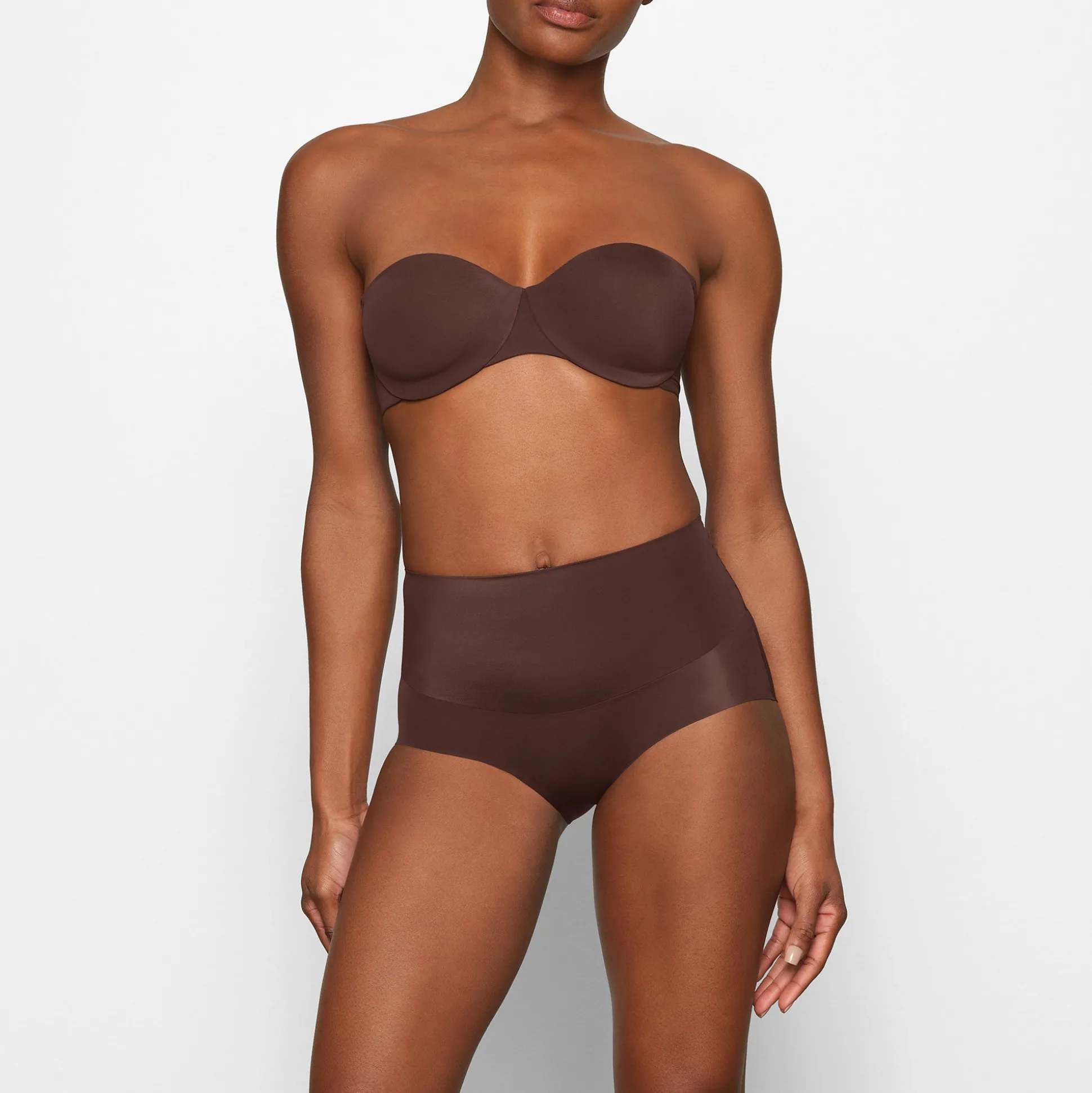 SMOOTHING INTIMATES UNLINED STRAPLESS BRA | COCOA