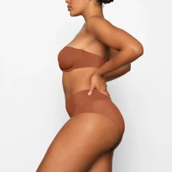 SMOOTHING INTIMATES UNLINED STRAPLESS BRA | BRONZE