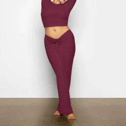 SOFT LOUNGE RUCHED LONG SKIRT | WINE