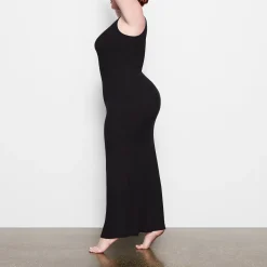 SOFT LOUNGE SLEEVELESS LONG DRESS | ONYX