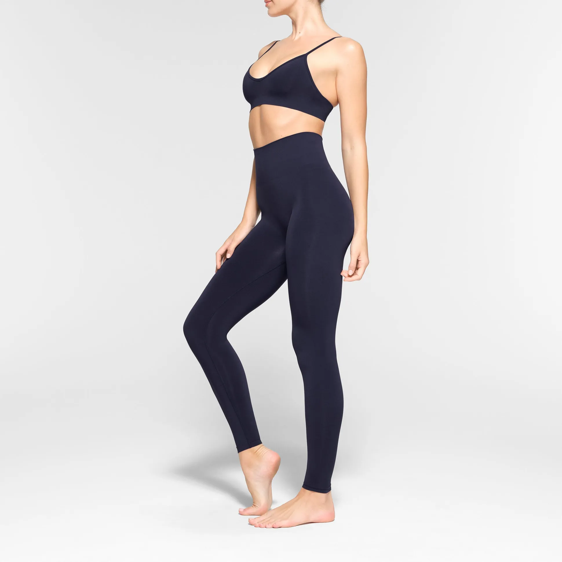 SOFT SMOOTHING SEAMLESS LEGGING | NAVY