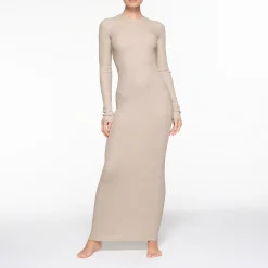 WAFFLE CREW NECK LONG DRESS | STONE