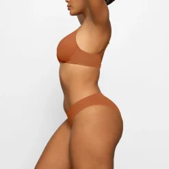 WEIGHTLESS SCOOP BRA | BRONZE