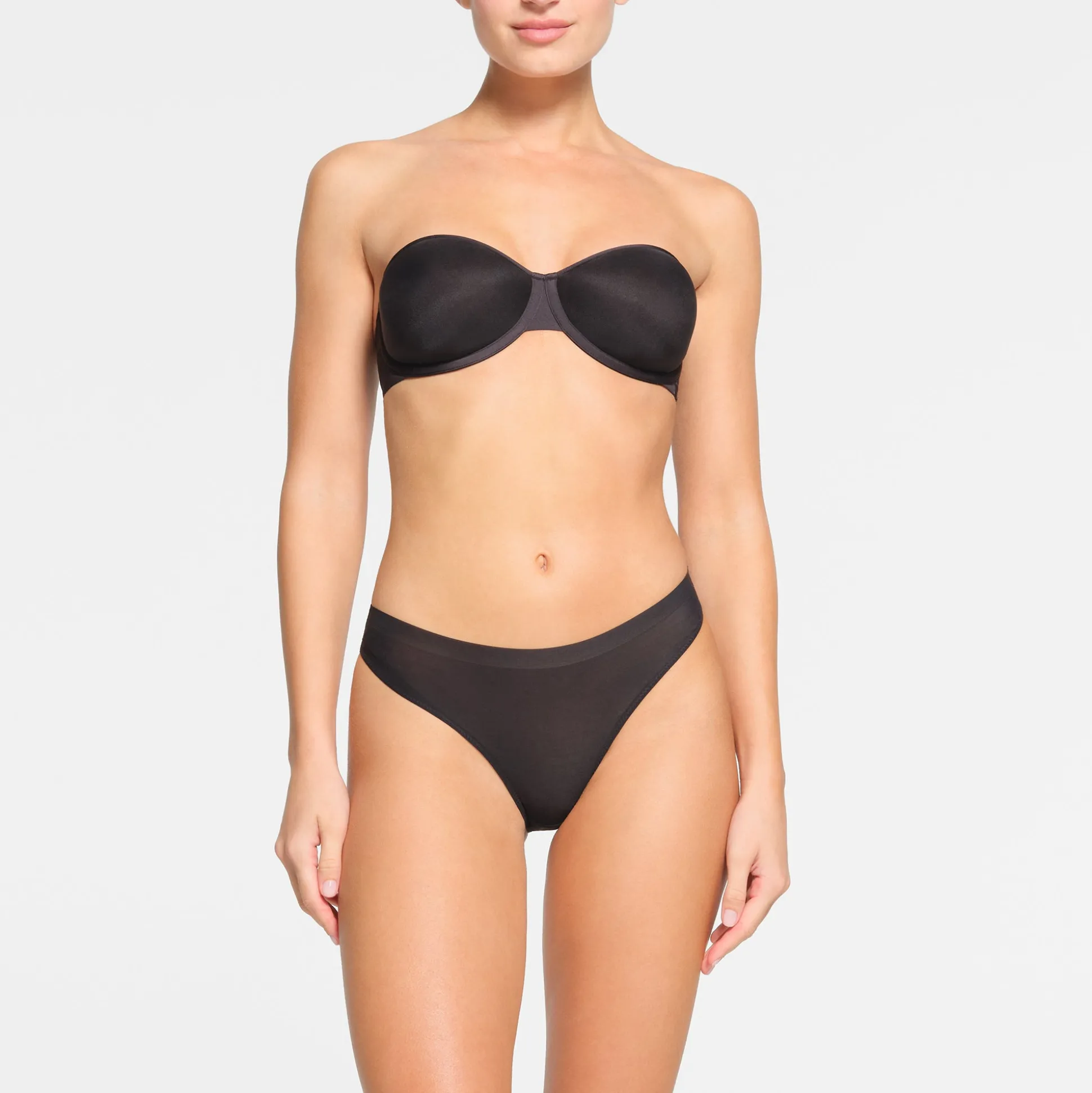 WEIGHTLESS STRAPLESS BRA | ONYX