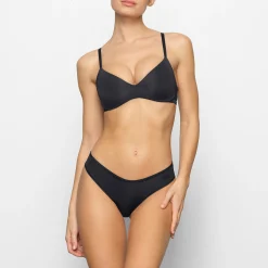 WIRELESS FORM PUSH-UP PLUNGE BRA | ONYX