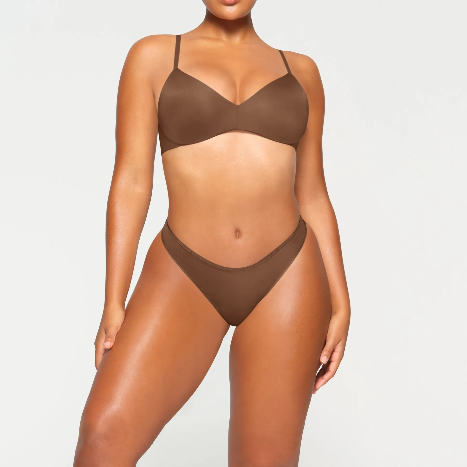 WIRELESS FORM PUSH-UP PLUNGE BRA | JASPER