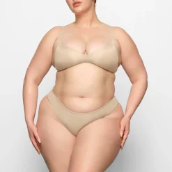 WIRELESS FORM PUSH-UP PLUNGE BRA | SAND
