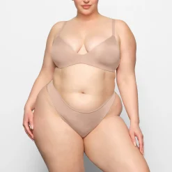 WIRELESS FORM T-SHIRT DEMI BRA | MICA