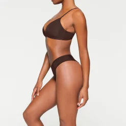 WIRELESS FORM T-SHIRT DEMI BRA | ESPRESSO
